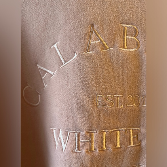 White Fox Calabasas Pink Crewneck Sweater - Picture 3 of 10